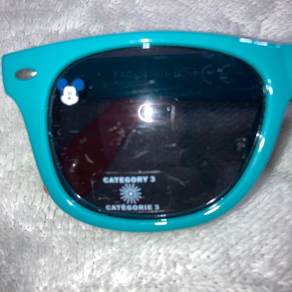 sunglasses for toddler 🩵🕶️💛🕶️🩵 - Picture 14 of 16